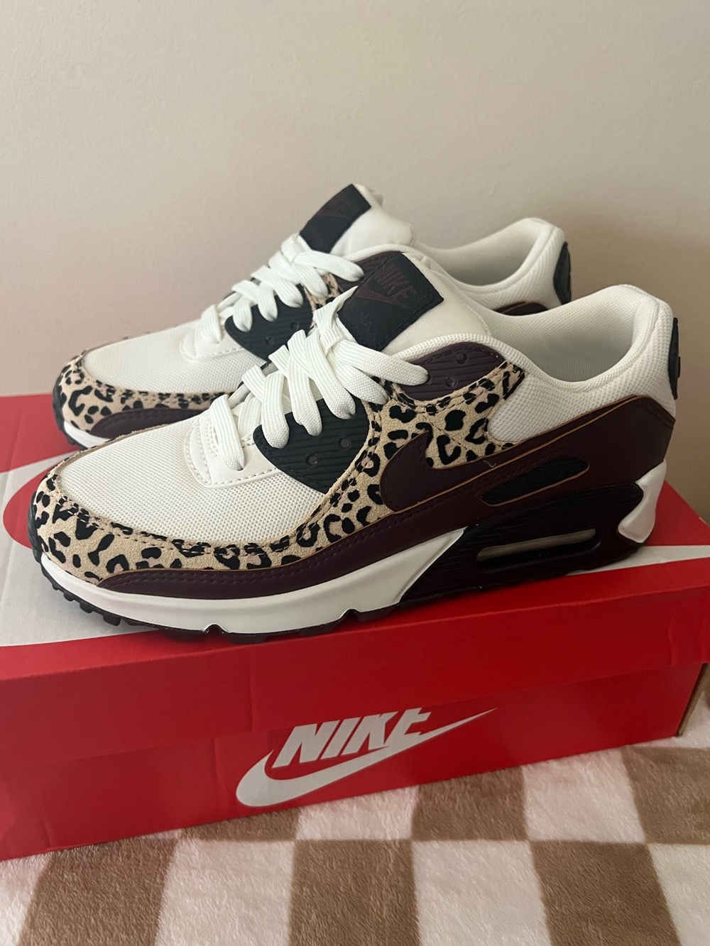 Nike Air Max 90 SE Sneakers Burgundy/Leopard IF1619 102 Women’s Sz 7.5 BNIB - Picture 10 of 16